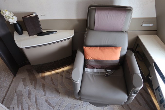 SINGAPORE AIRLINES A380 FIRST CLASS SUITE​