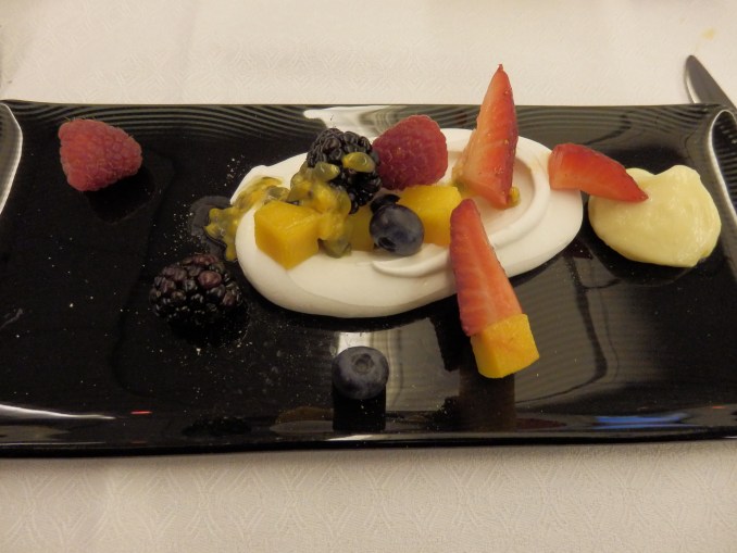 SWEET FINALE: BAKED MERENGUE WITH FRESH BERRIES AND LIME CURD